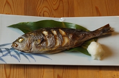 いさきの塩焼き.JPG